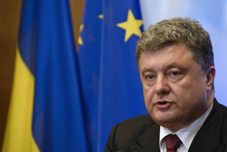 Petro Poroshenko’s party leads poll ahead Ukraine parliamentary election  - ảnh 1